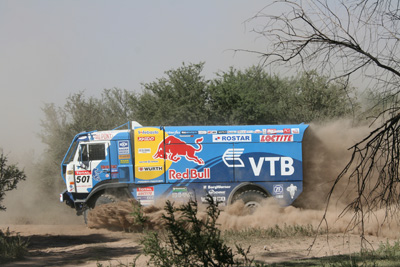 038 Vladimir Chagin N0 501 driving the Kamaz hard into the corner IMG_8123.jpg